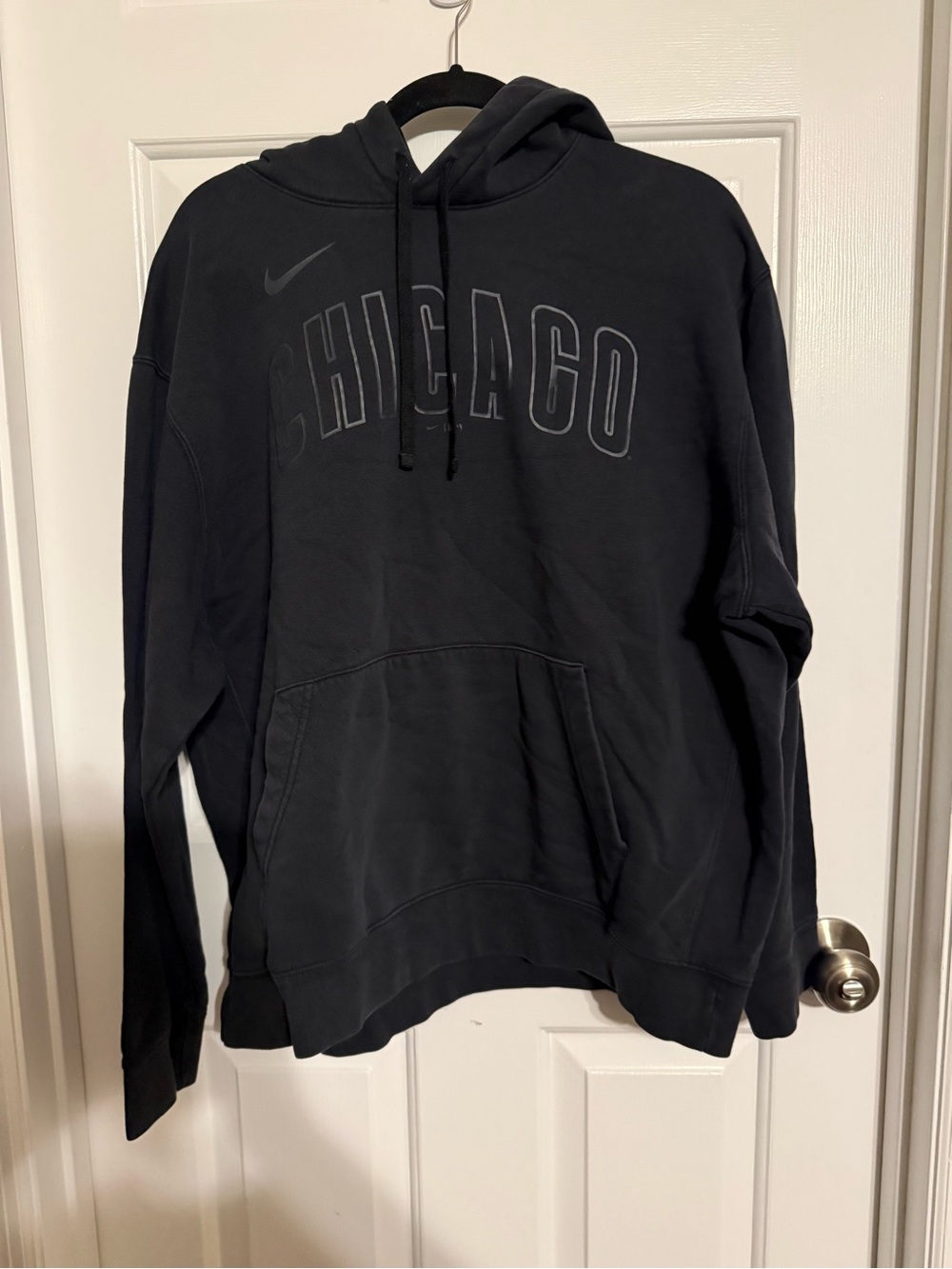 Nike Chicago Mens XL Black Out Hoodie Sweatshirt White Sox Cubs MLB Tonal
